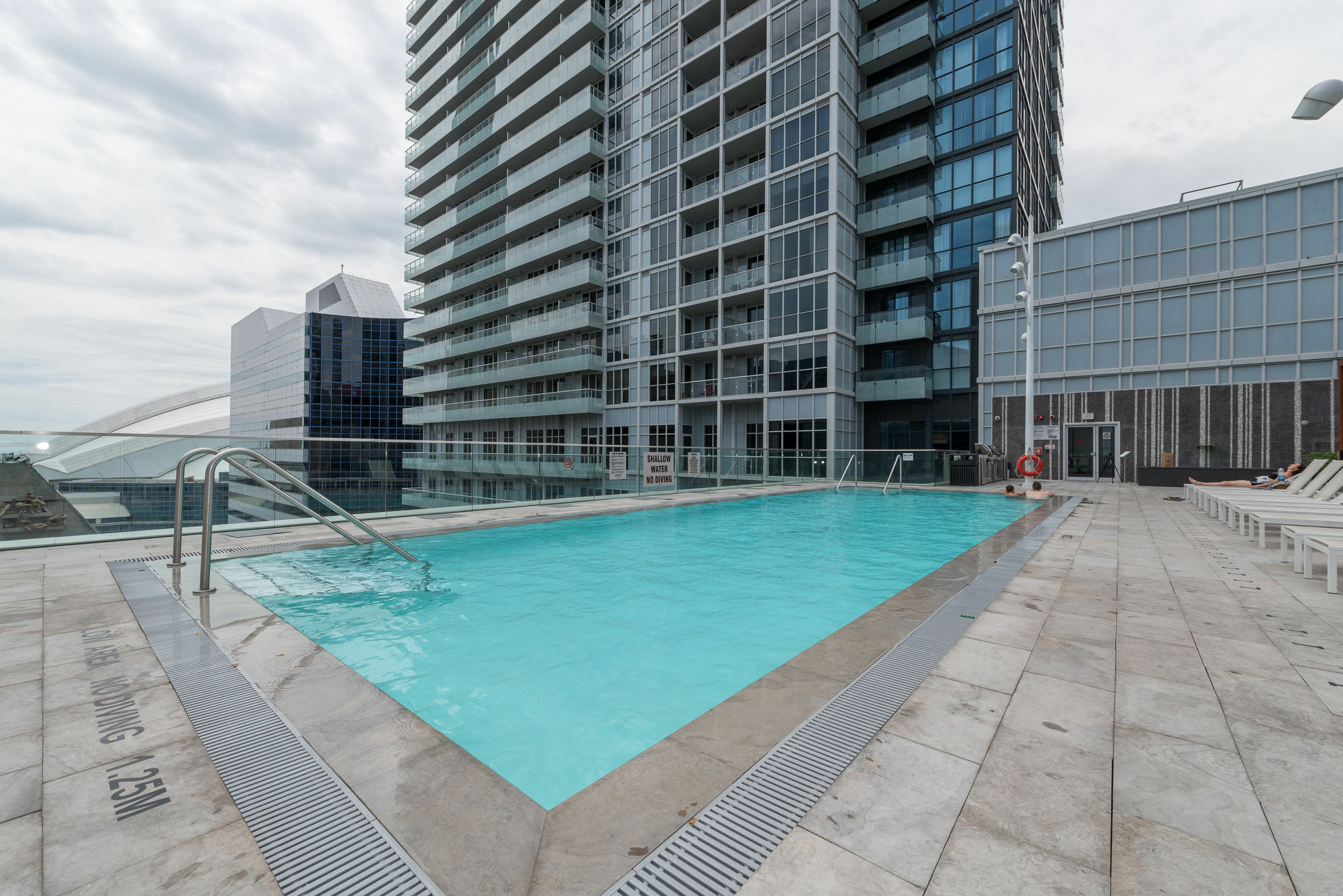 Grand Royal Condos - Cn Tower Toronto Buitenkant foto